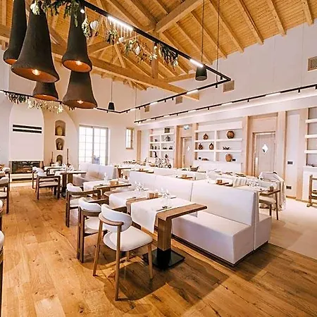 Hotel Matca Relais & Chateaux 3*
